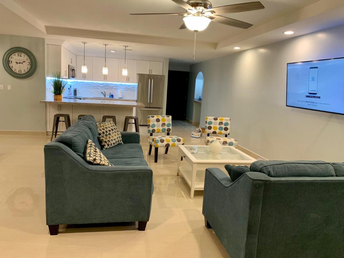 Beachfront Condo W Pools Steps To Beach & Mins To Dt 로사리토 외부 사진